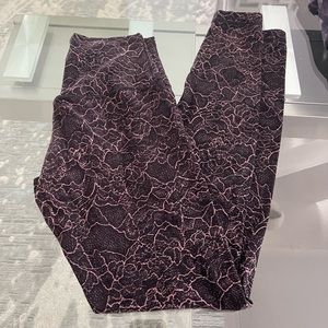 Lululemon align size 4 28"
